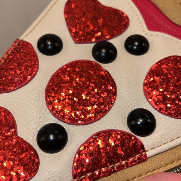 BETSEY JOHNSON | Pizza Purse - Picture 7 of 9